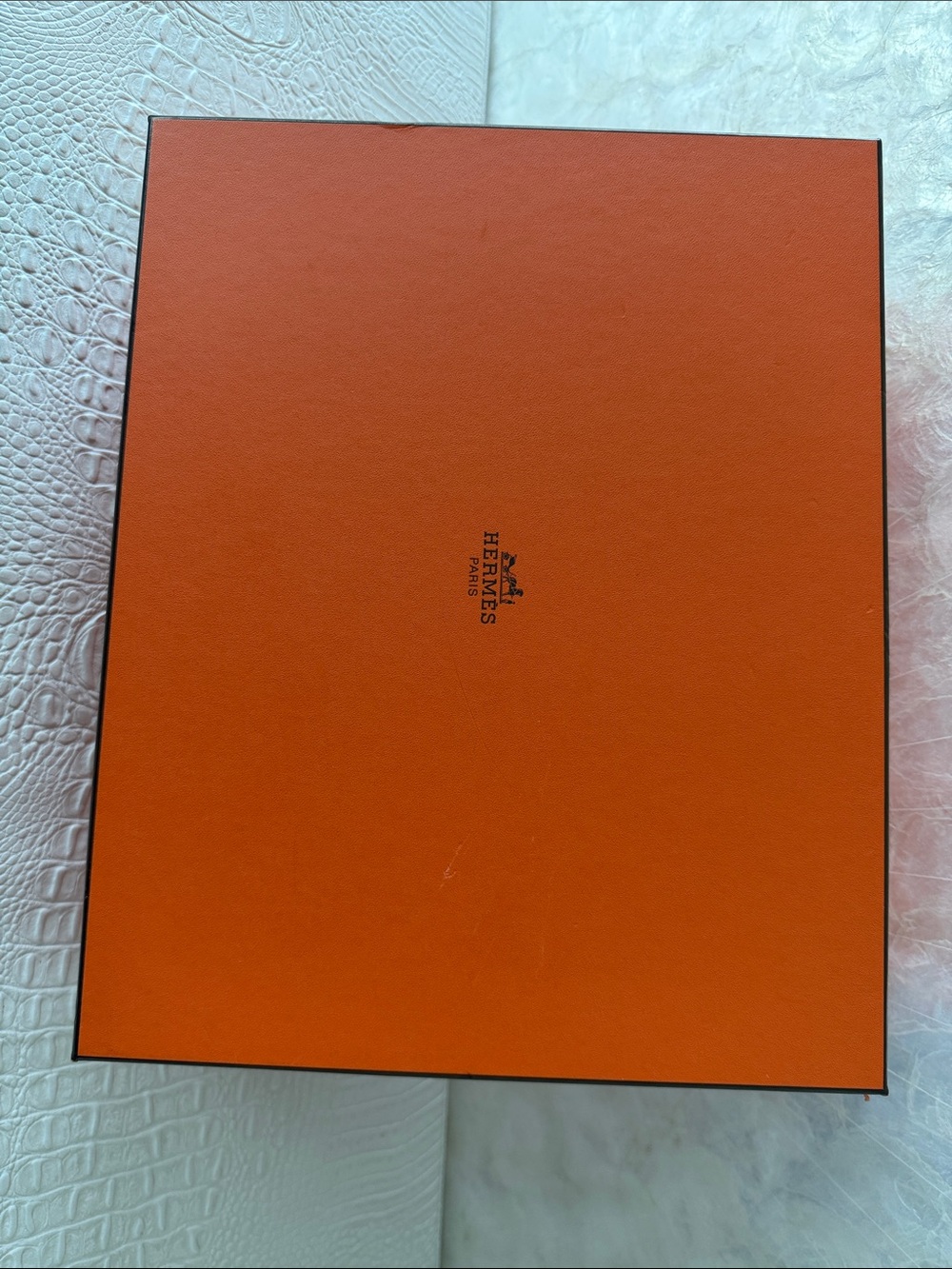 Hermes Large storage , Evelyne, Bolide, Sweater, sneakers, shoes box.